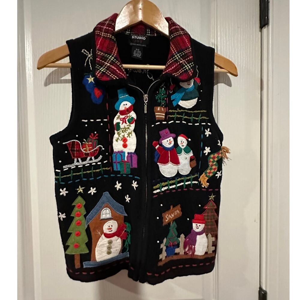 Vintage Christmas Holiday Snowman Vest with embellishments Small Black